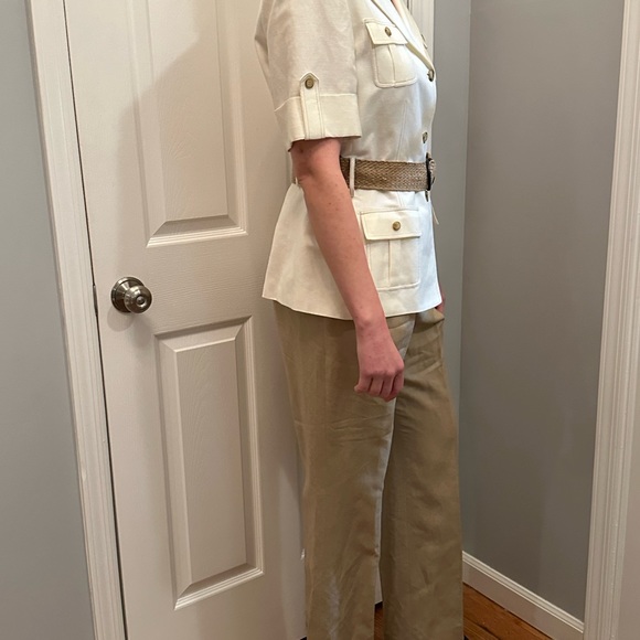 Tahari safari style short sleeve pantsuit. - Picture 7 of 10